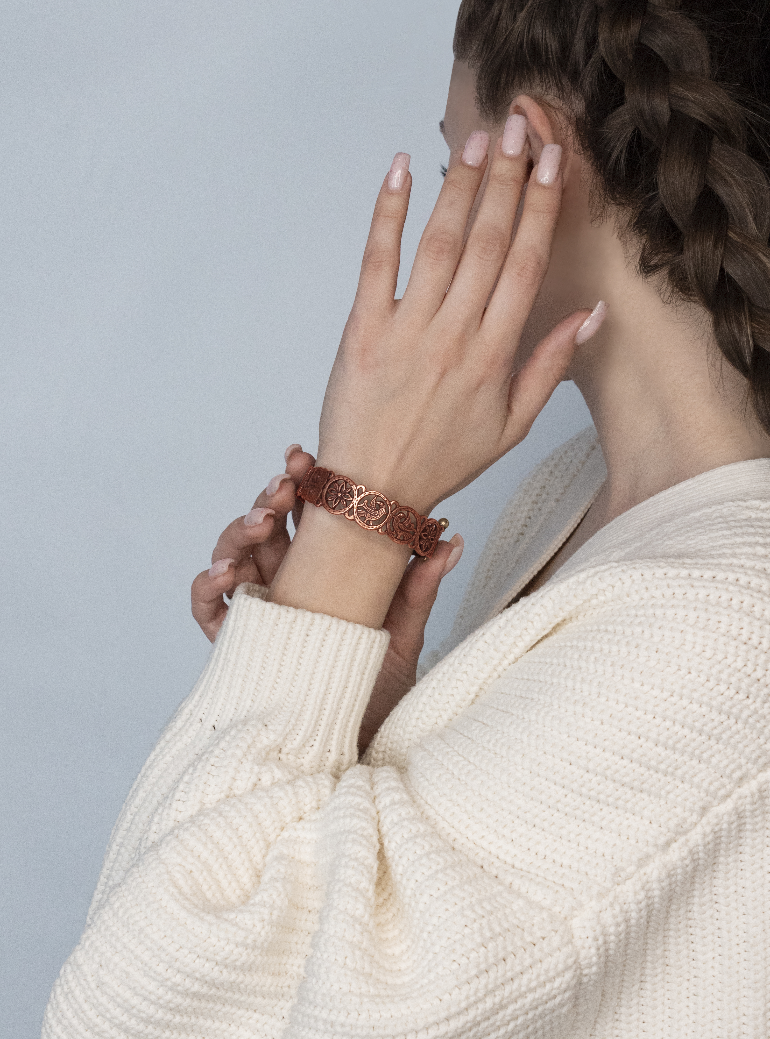 Браслет прорезной "Львиные маски"