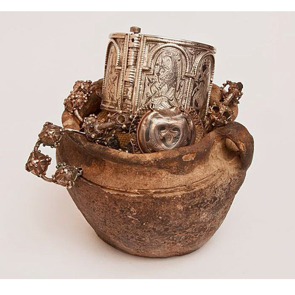 Подвеска прорезная «Птица с переплетённым хвостом»